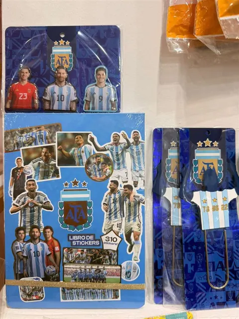 Figuritas y stickers de la Selección Argentina — Les Enfants Librería Boutique